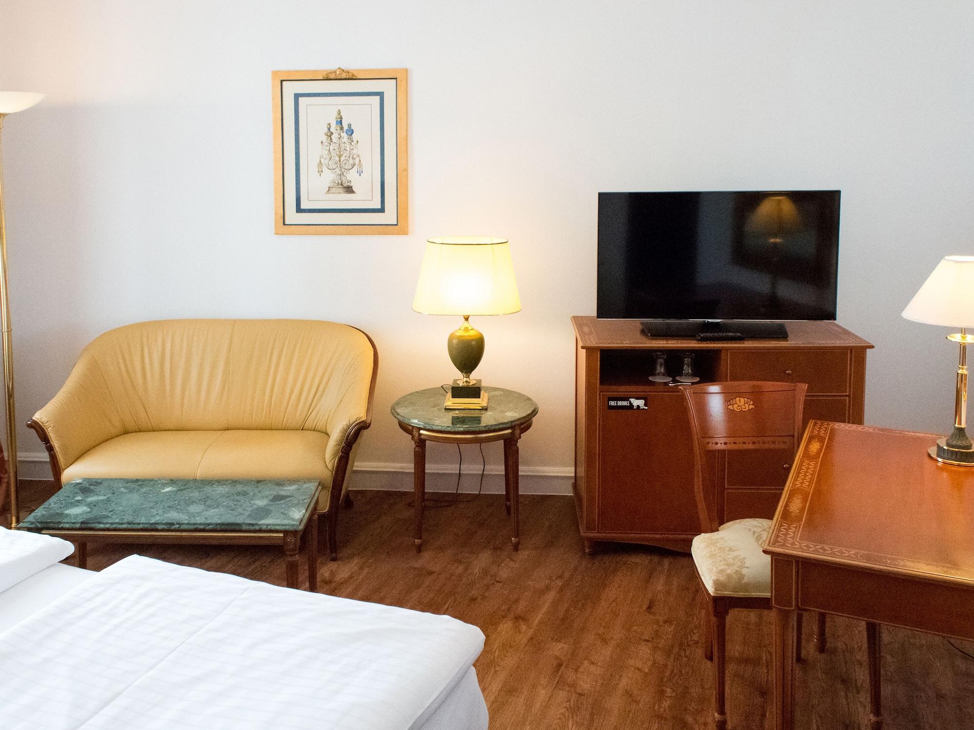 Dormero Hotel Halle Halle  Eksteriør billede