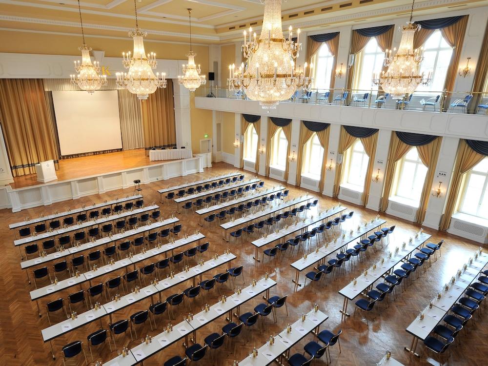 Dormero Hotel Halle Halle  Eksteriør billede