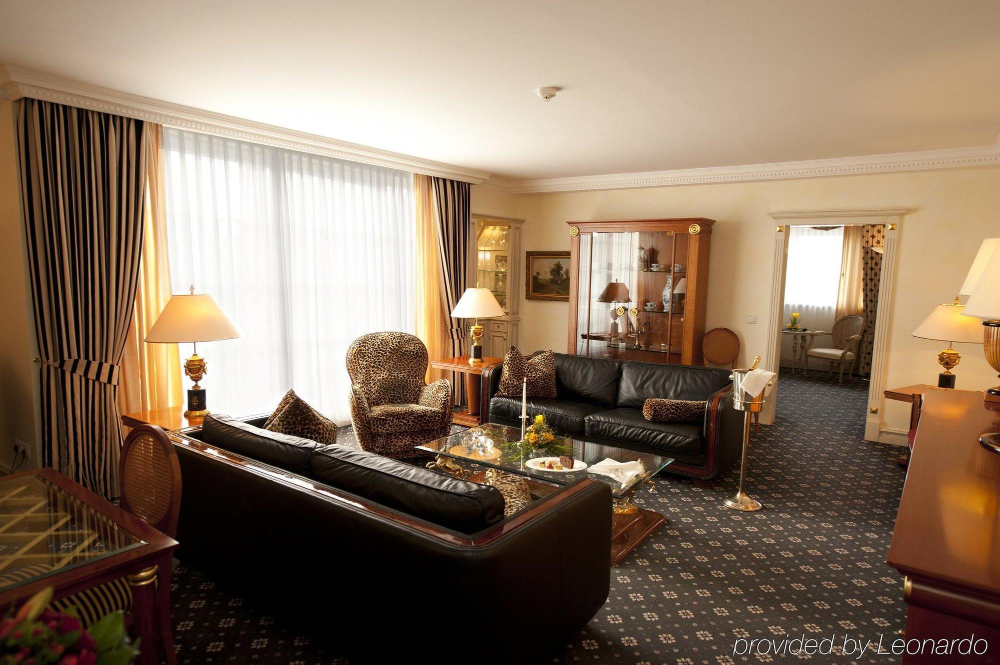 Dormero Hotel Halle Halle  Eksteriør billede