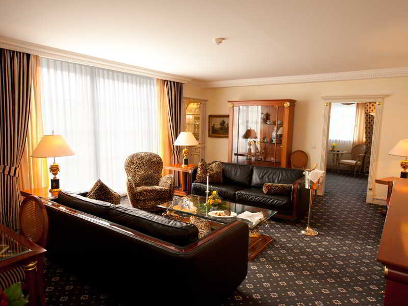 Dormero Hotel Halle Halle  Eksteriør billede