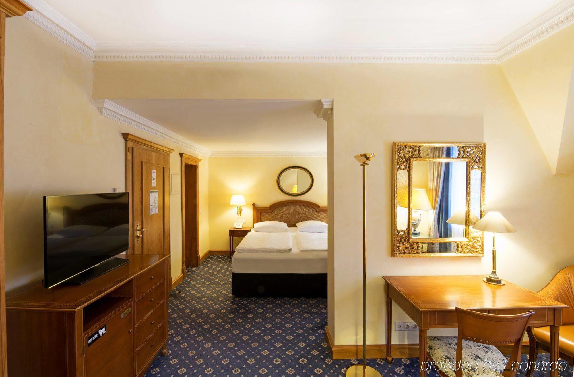 Dormero Hotel Halle Halle  Eksteriør billede