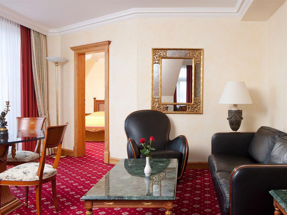 Dormero Hotel Halle Halle  Eksteriør billede